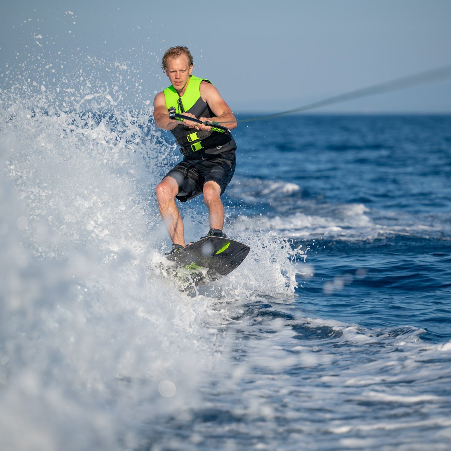 Jobe Vanity Wakeboard 136 & Maze Bindings Package