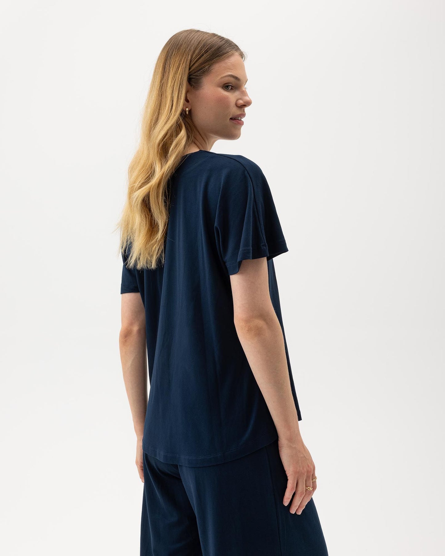 Holebrook Women’s Esther V-Neck Top