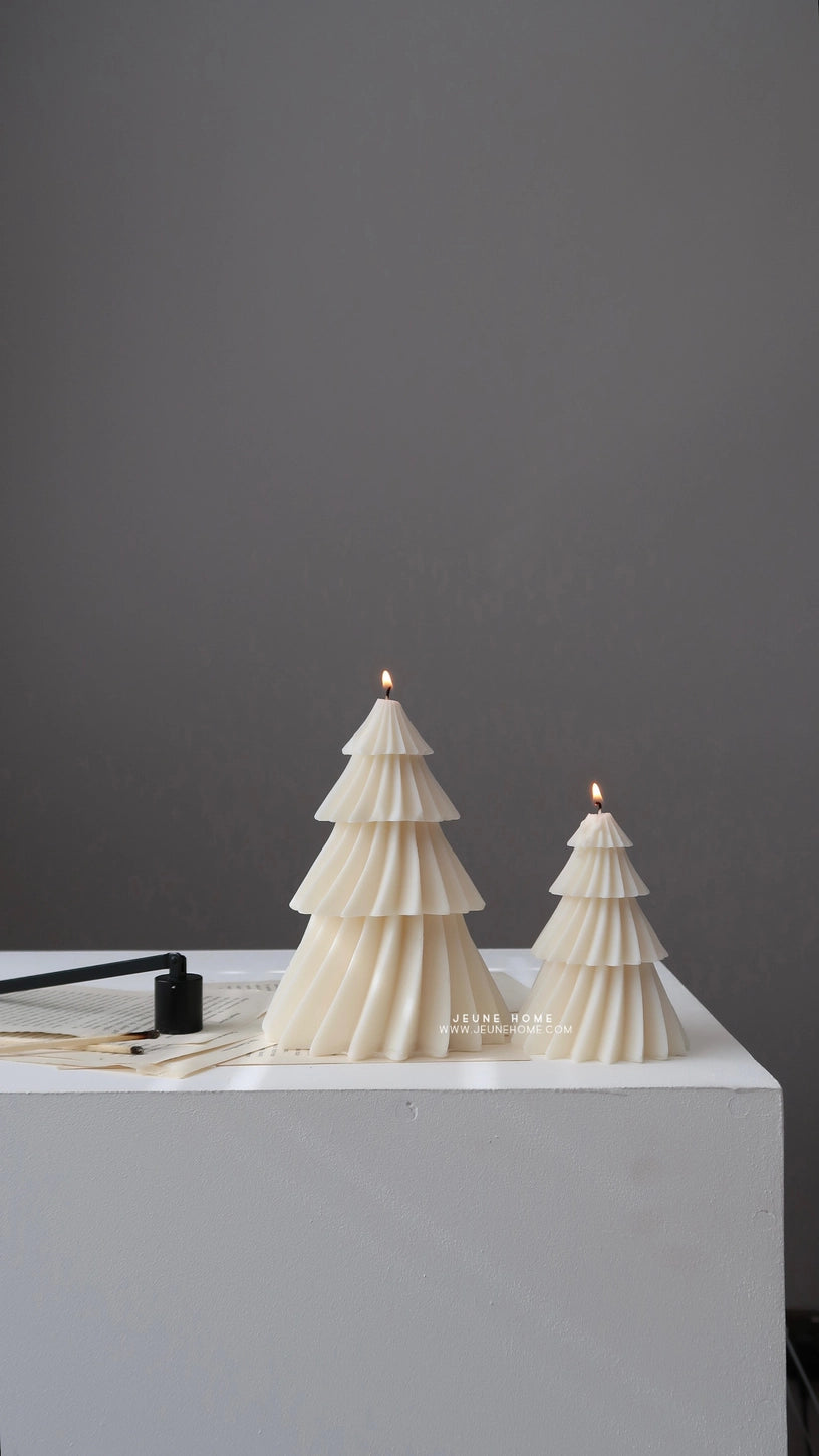 Jeune Home Tall Ribbed twisted Christmas Tree Candle