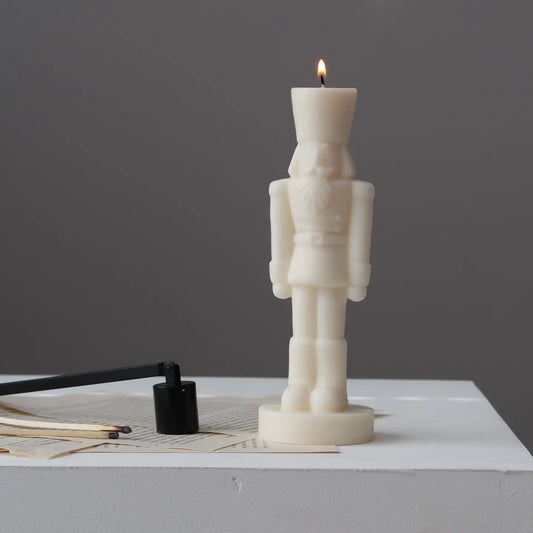 Jeune Home Nutcracker soy candle in Toffee