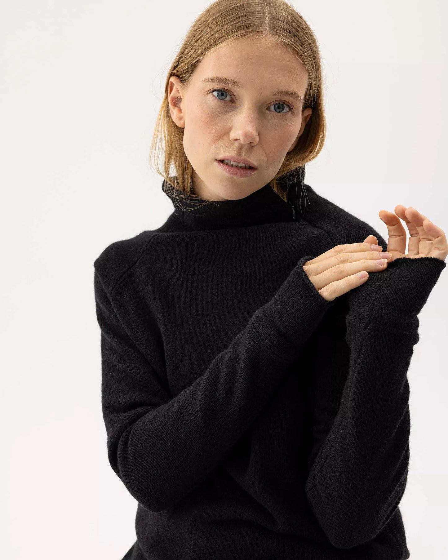 Holebrook Women’s Martina Windproof Jumper