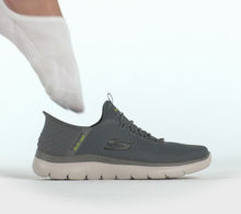 Load and play video in Gallery viewer, Skechers Men&#39;s Slip-ins: Summits - High Range
